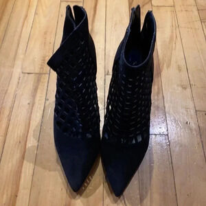 Cutout  heels